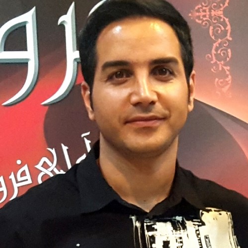 محسن یگانه
